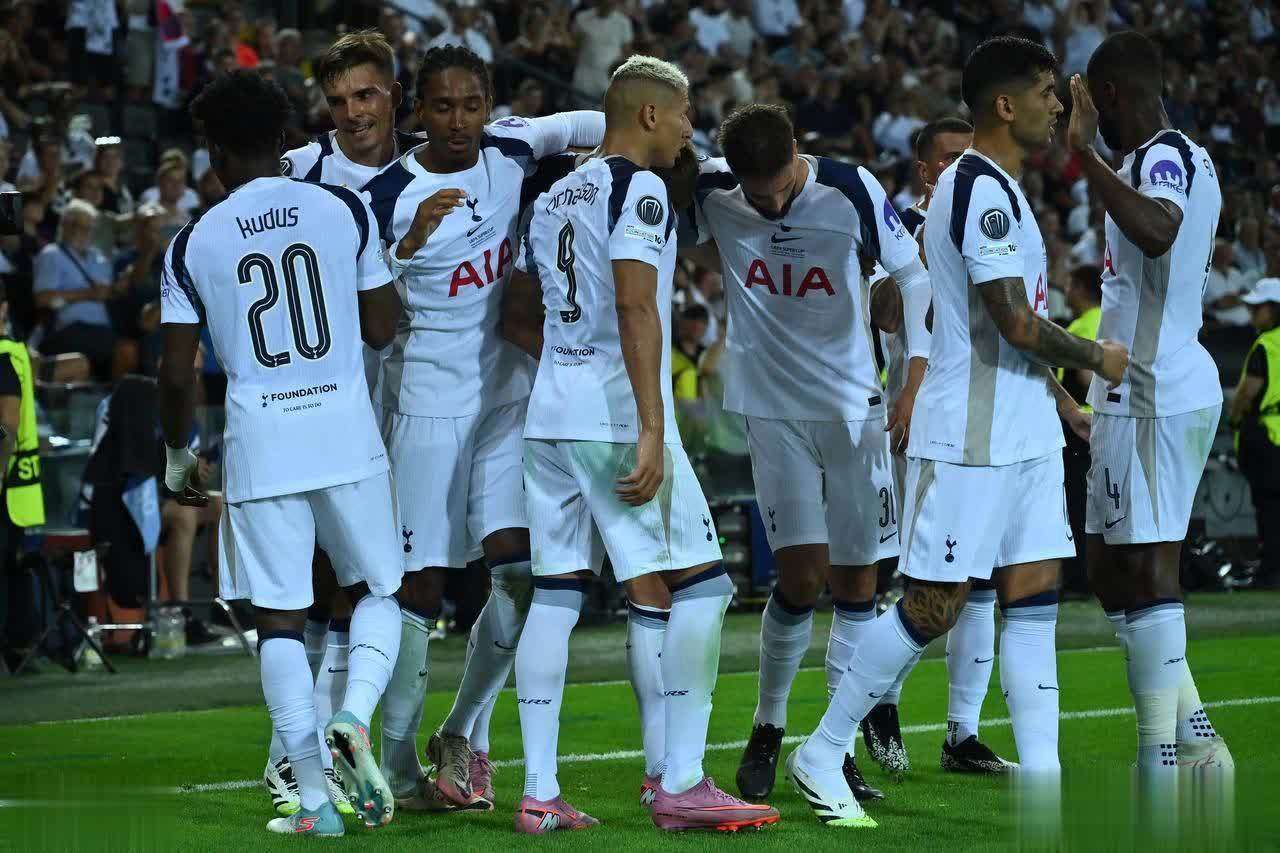 包含转会期欧超杯焦点战；纽卡斯尔止住颓势；更衣室稳定；赛程密集仍需轮换的词条