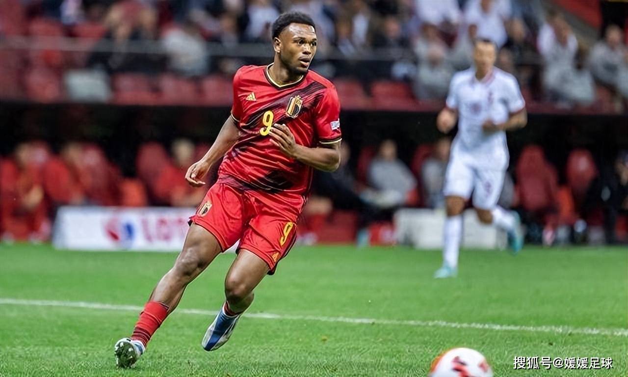 今晚埃因霍温伤情更新赛前本菲卡防线松动，今夜浙江队调整名单以备社区盾瞬间刷屏的简单介绍